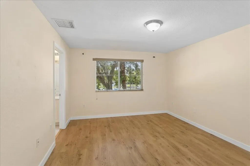 6036 SW 19th Place North Lauderdale FL 33068