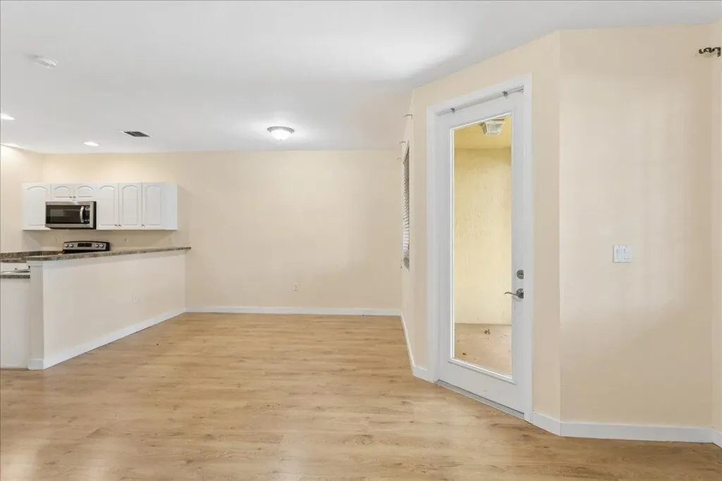 6036 SW 19th Place North Lauderdale FL 33068