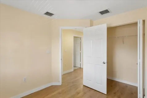 6036 SW 19th Place North Lauderdale FL 33068