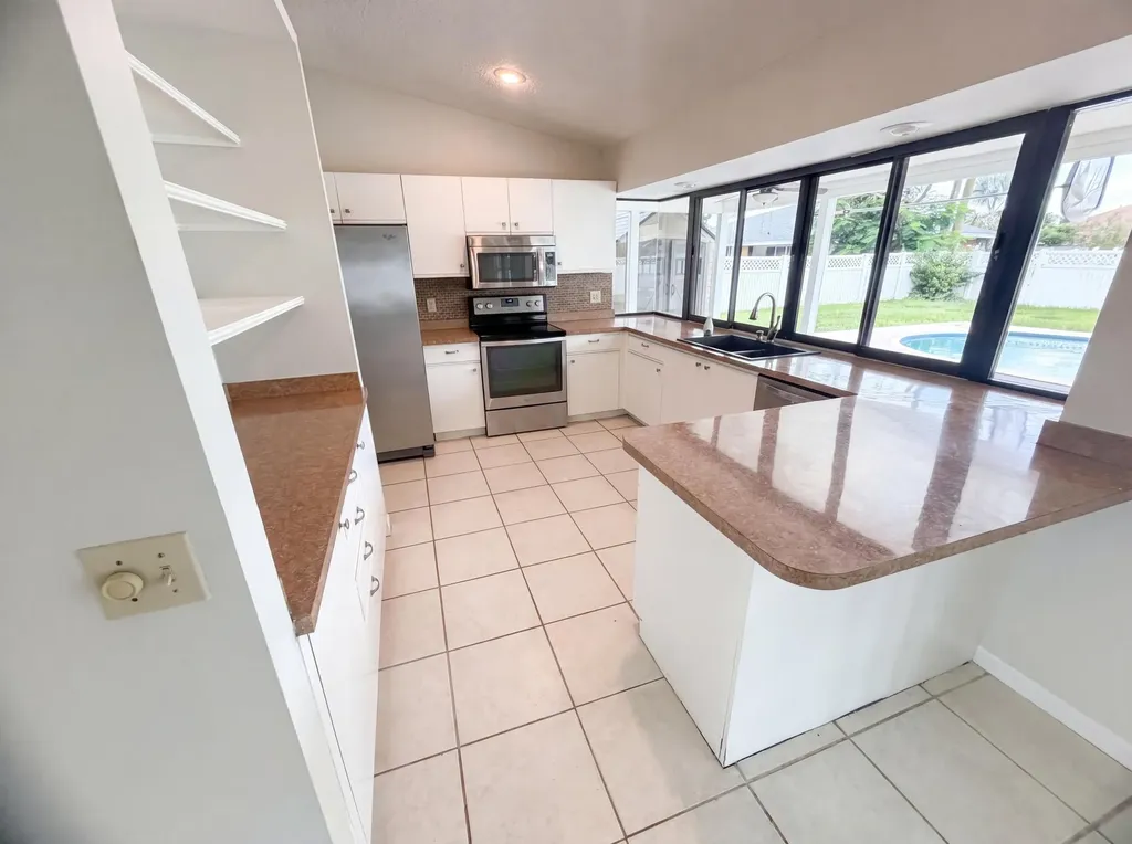 2305 SW Fern Circle Port St Lucie FL 34953