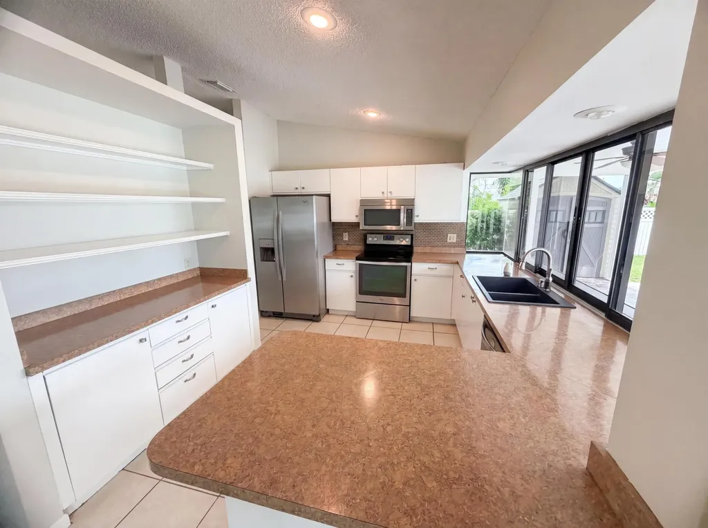 2305 SW Fern Circle Port St Lucie FL 34953