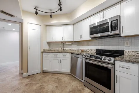 6463 La Costa Drive Boca Raton FL 33433