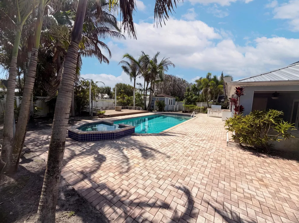 2902 Serenity Circle S Fort Pierce FL 34981