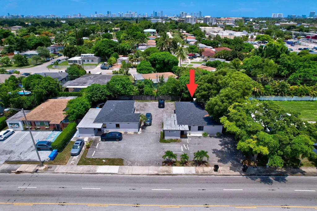 16811 NE 6th Avenue North Miami Beach FL
