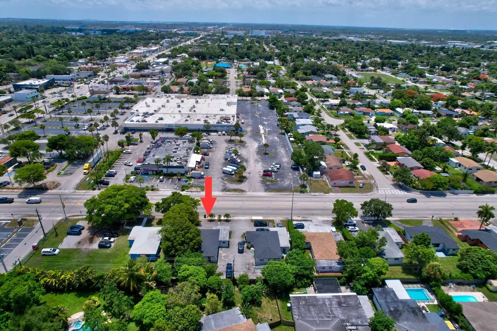 16811 NE 6th Avenue North Miami Beach FL