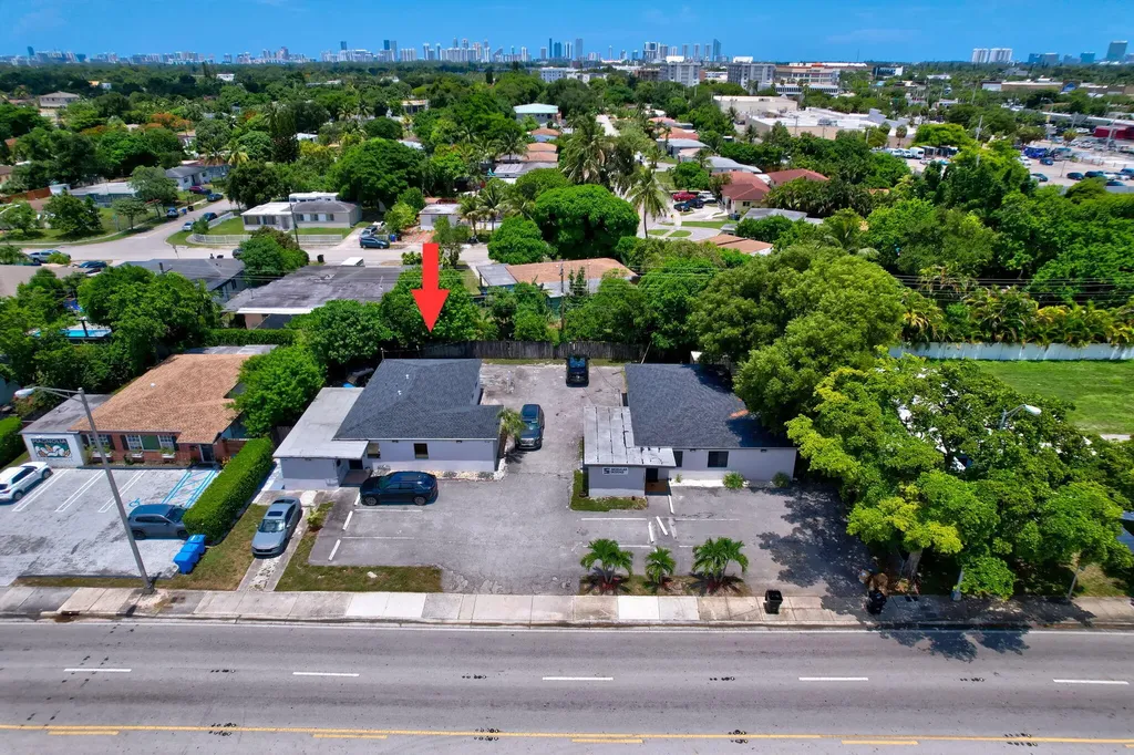 16811 NE 6th Avenue North Miami Beach FL