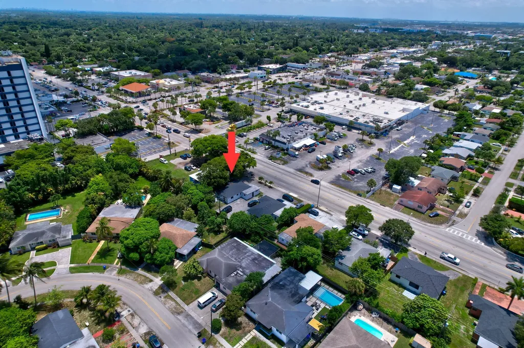 16811 NE 6th Avenue North Miami Beach FL