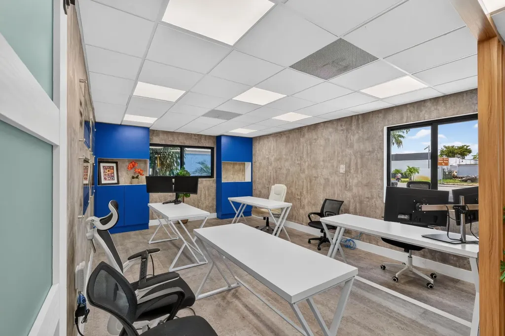 16811 NE 6th Avenue North Miami Beach FL