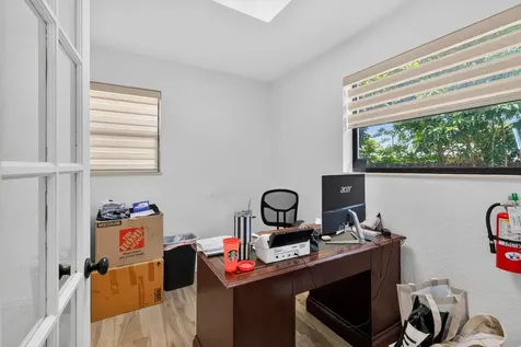16811 NE 6th Avenue North Miami Beach FL