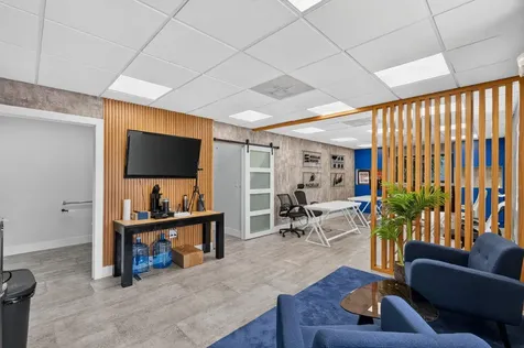 16811 NE 6th Avenue North Miami Beach FL