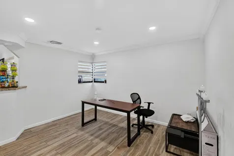 16811 NE 6th Avenue North Miami Beach FL
