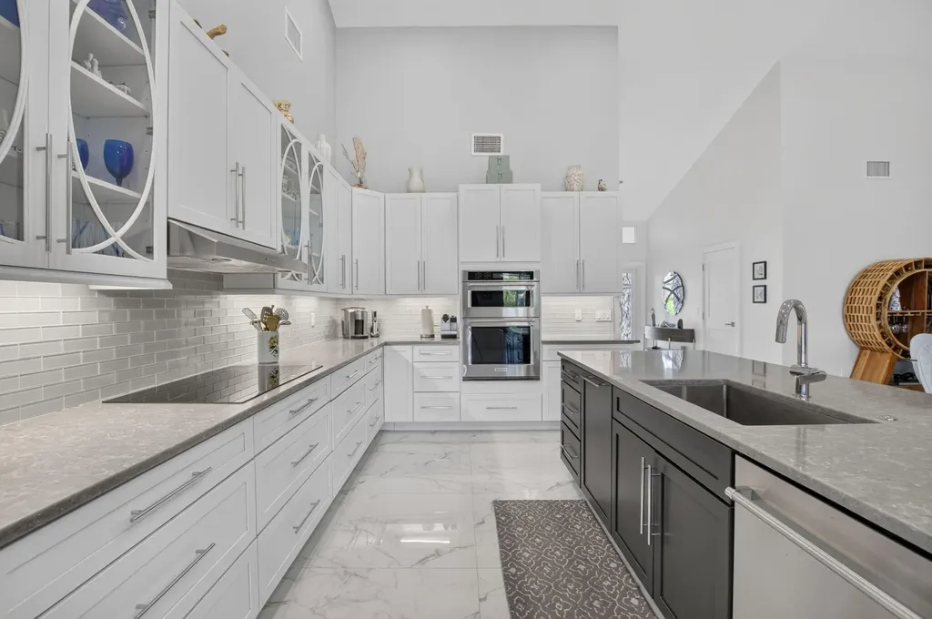 7082 NW 3rd Avenue Boca Raton FL 33487