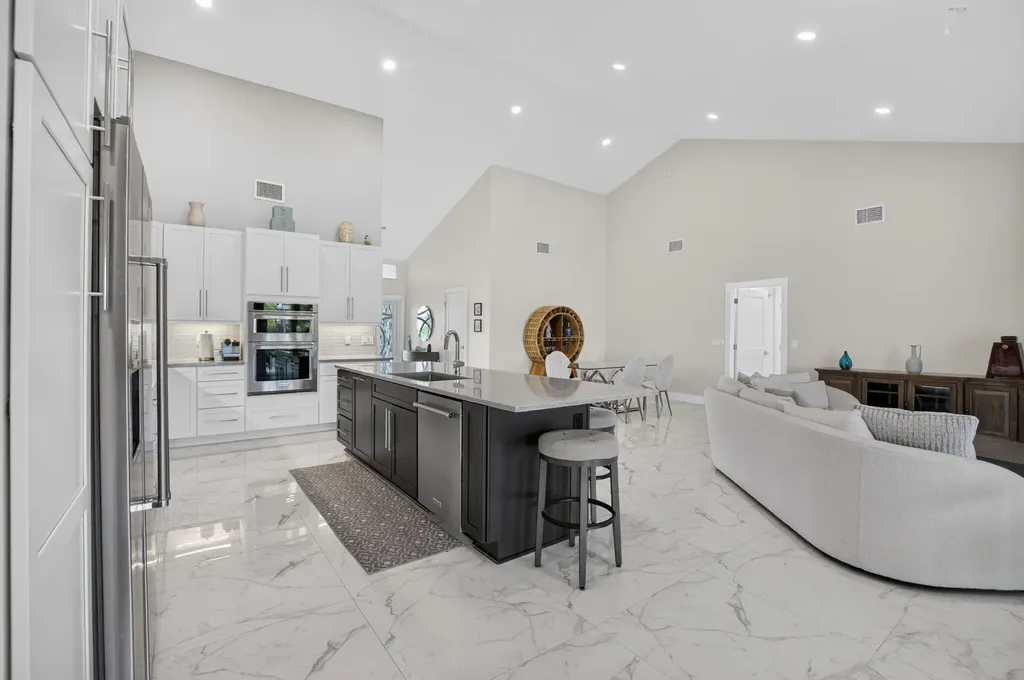 7082 NW 3rd Avenue Boca Raton FL 33487