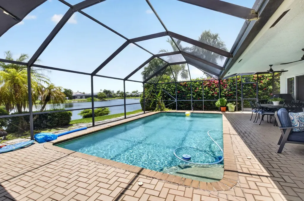 7082 NW 3rd Avenue Boca Raton FL 33487
