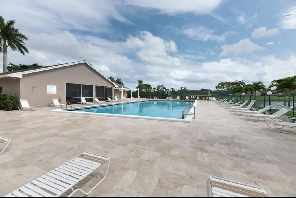 9217 Boca Gardens Circle S Boca Raton FL 33496