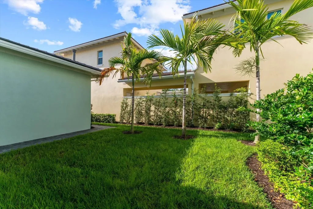 13461 Machiavelli Way Palm Beach Gardens FL 33418