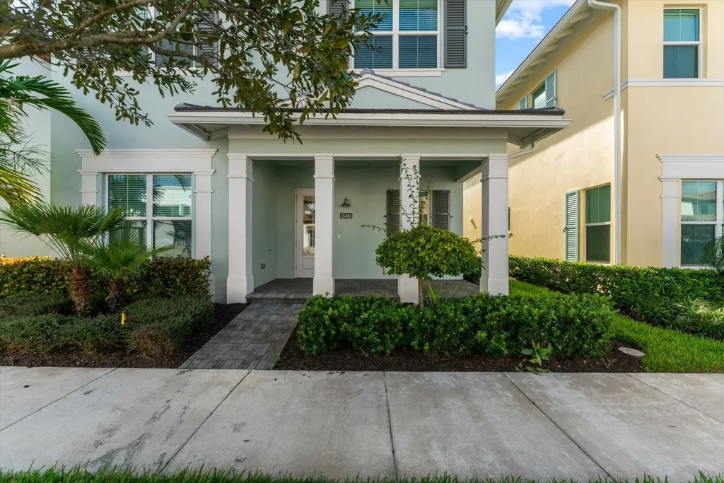 13461 Machiavelli Way Palm Beach Gardens FL 33418