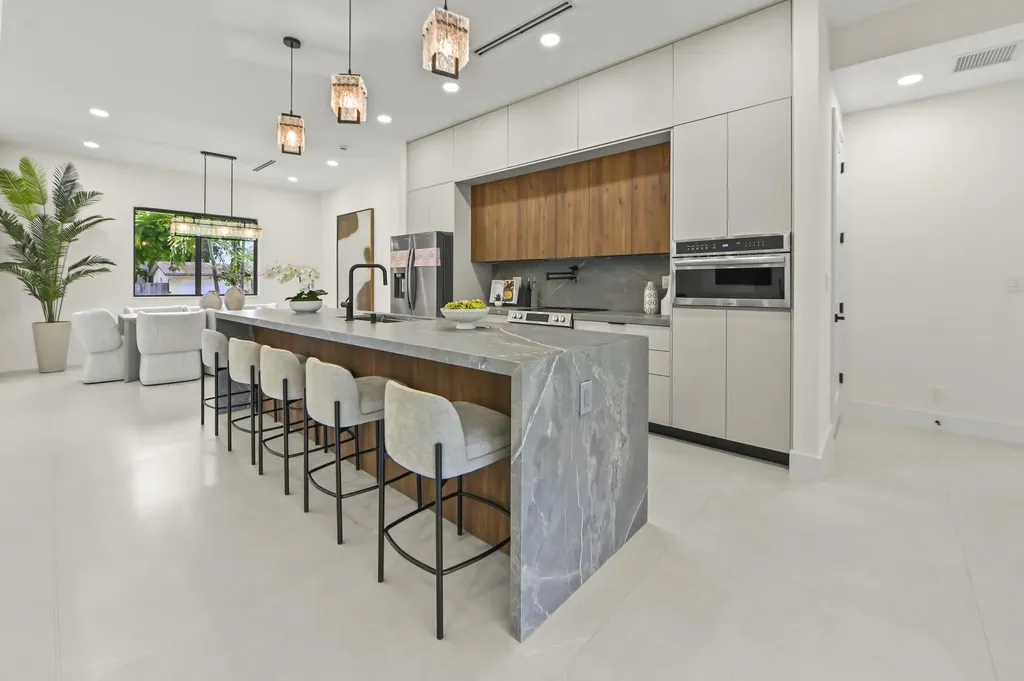 621 NW 42nd Avenue Coconut Creek FL 33066