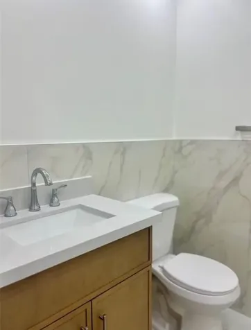 2801 N 34th Avenue Hollywood FL 33021