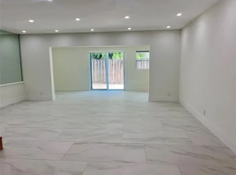 2801 N 34th Avenue Hollywood FL 33021