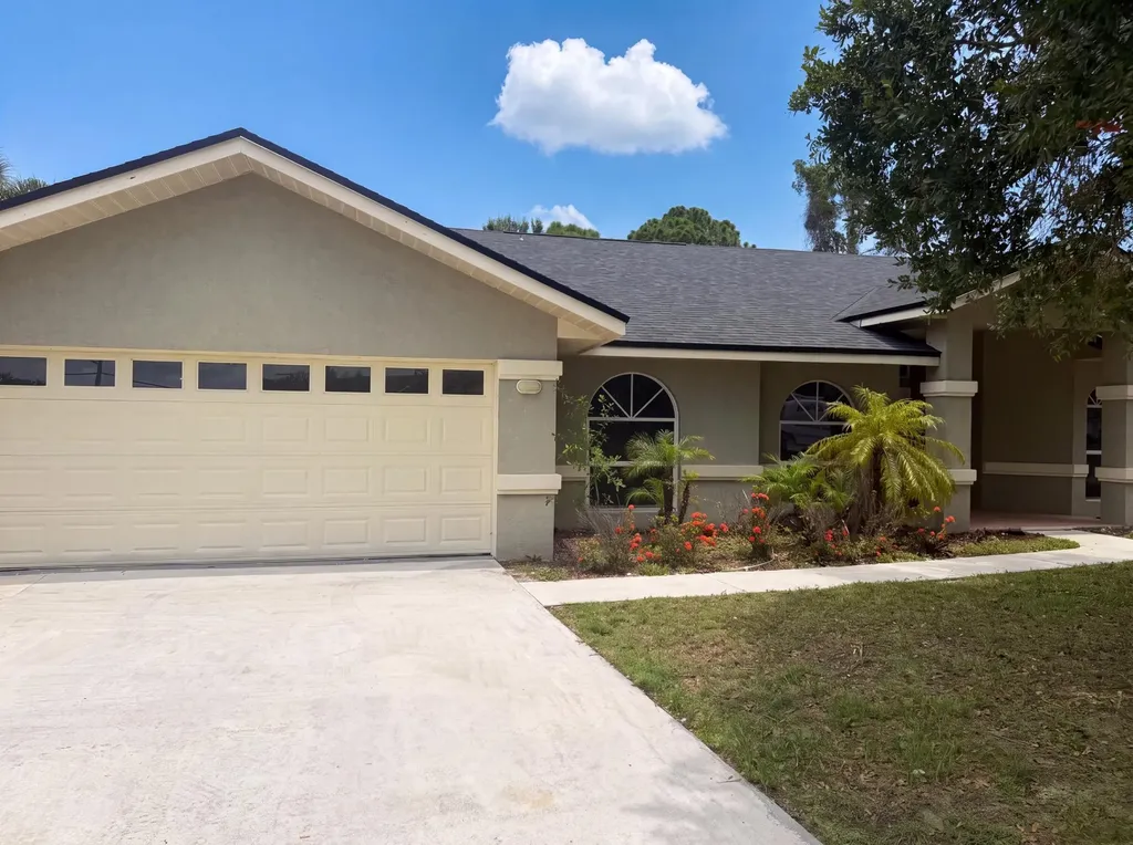 711 SE Celtic Avenue Port St Lucie FL 34983