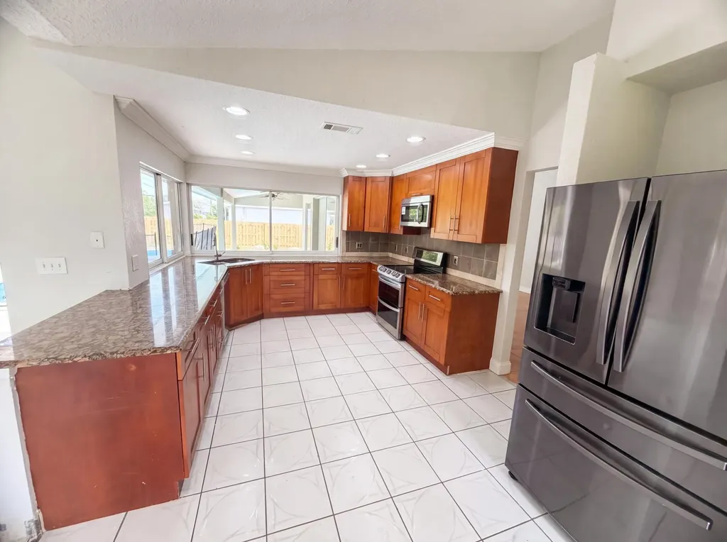 711 SE Celtic Avenue Port St Lucie FL 34983