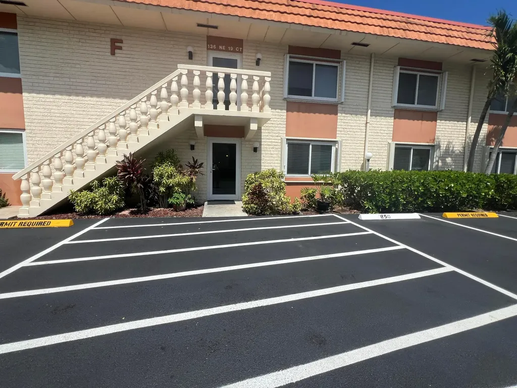 136 NE 19th Court Wilton Manors FL 33305