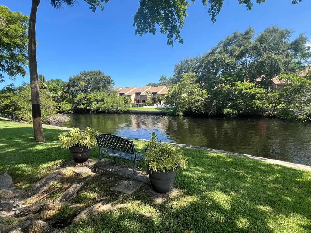 136 NE 19th Court Wilton Manors FL 33305
