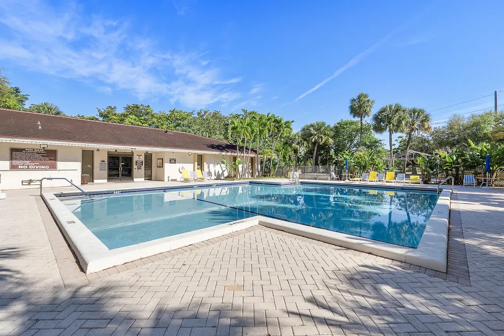 5530 NW 44th Street Lauderhill FL 33319