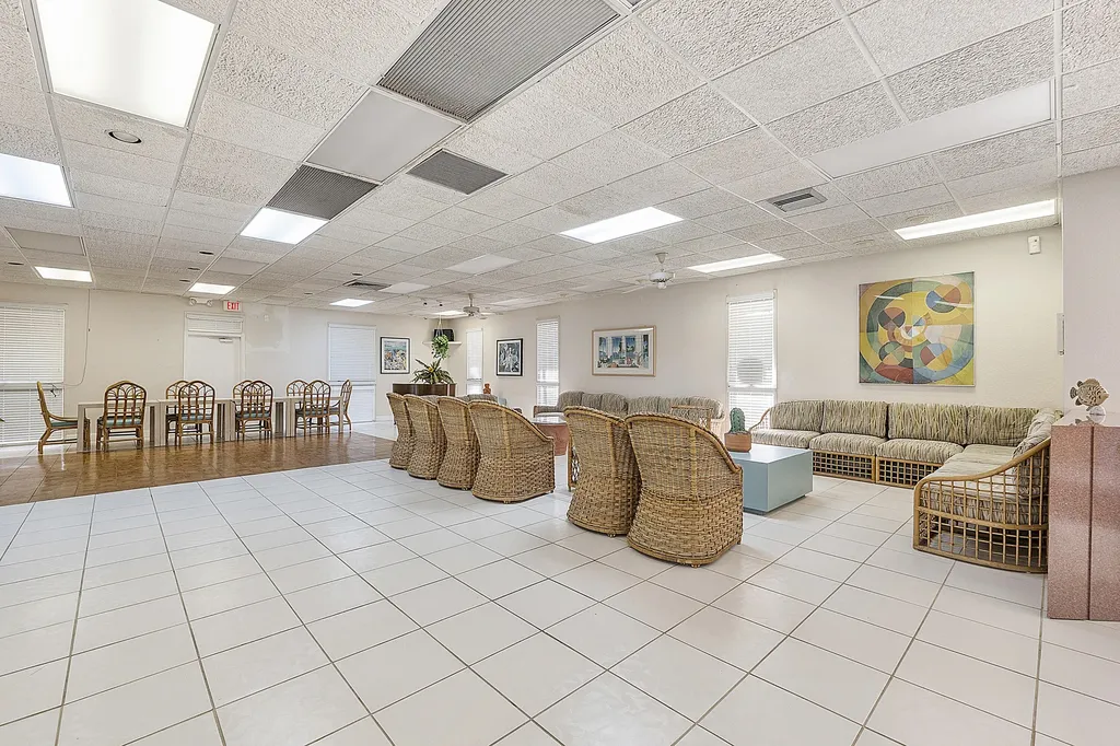 5530 NW 44th Street Lauderhill FL 33319