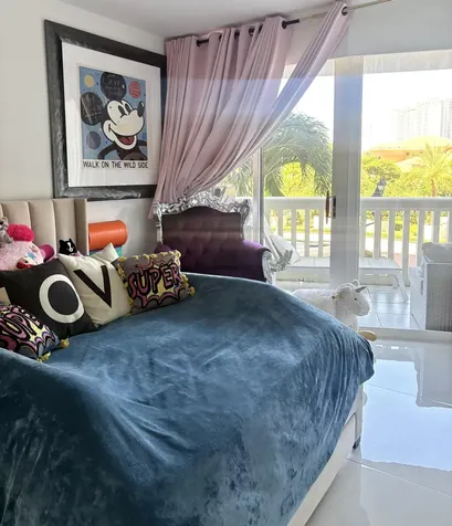 1000 E Island Boulevard Aventura FL 33160