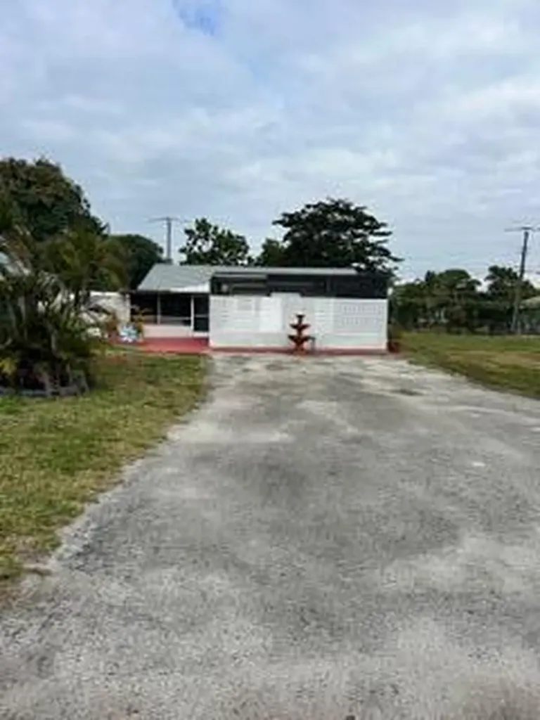 4415 Tellin Avenue West Palm Beach FL 33406