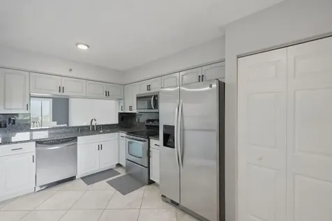 2206 S Cypress Bend Drive Pompano Beach FL 33069