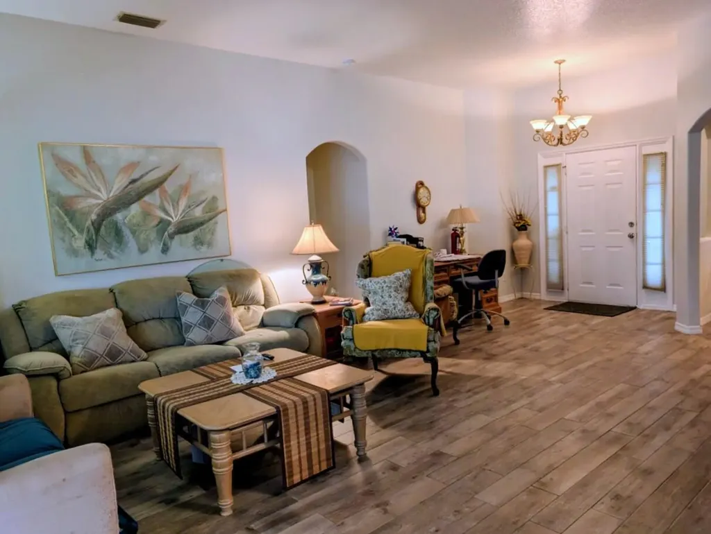 2097 SW Larchmont Lane Port St Lucie FL 34984