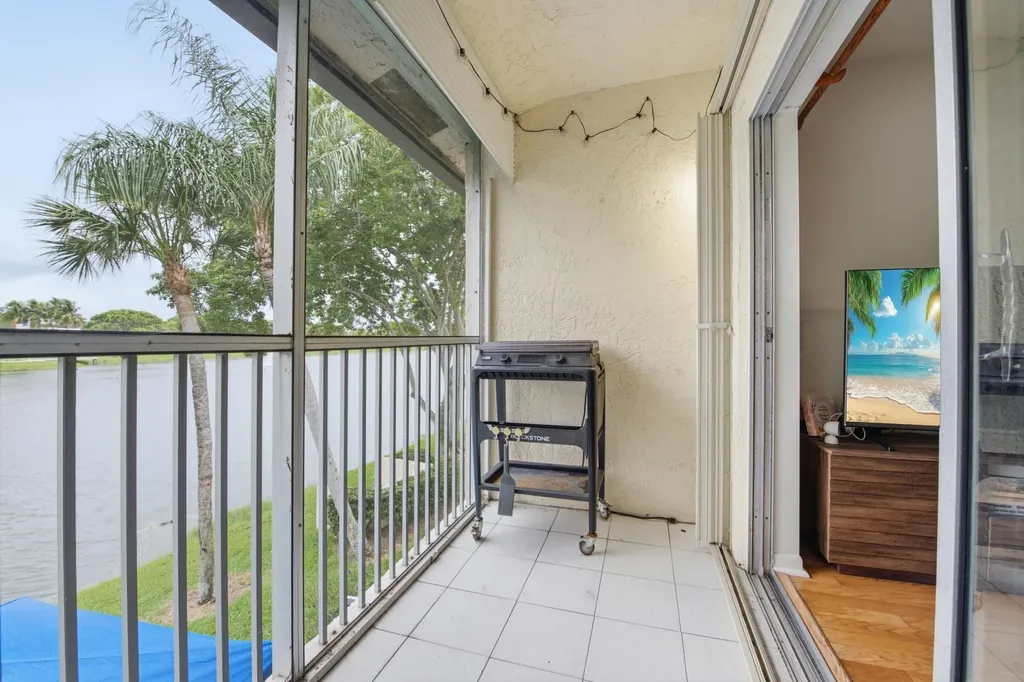5501 Lakeside Drive Margate FL 33063