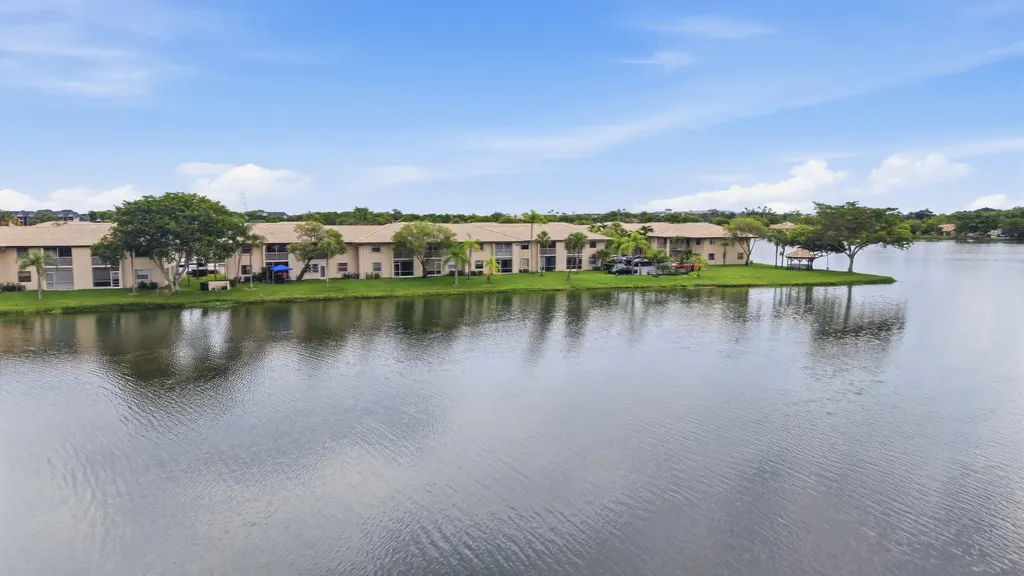 5501 Lakeside Drive Margate FL 33063