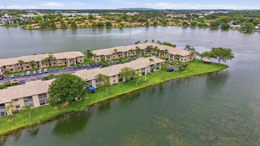 5501 Lakeside Drive Margate FL 33063