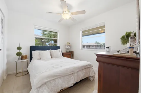 5501 Lakeside Drive Margate FL 33063