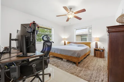 5501 Lakeside Drive Margate FL 33063