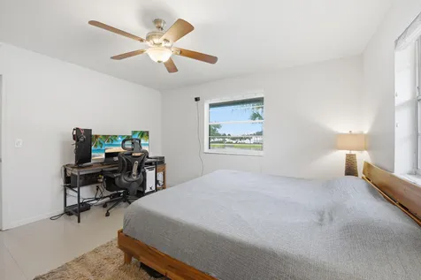 5501 Lakeside Drive Margate FL 33063