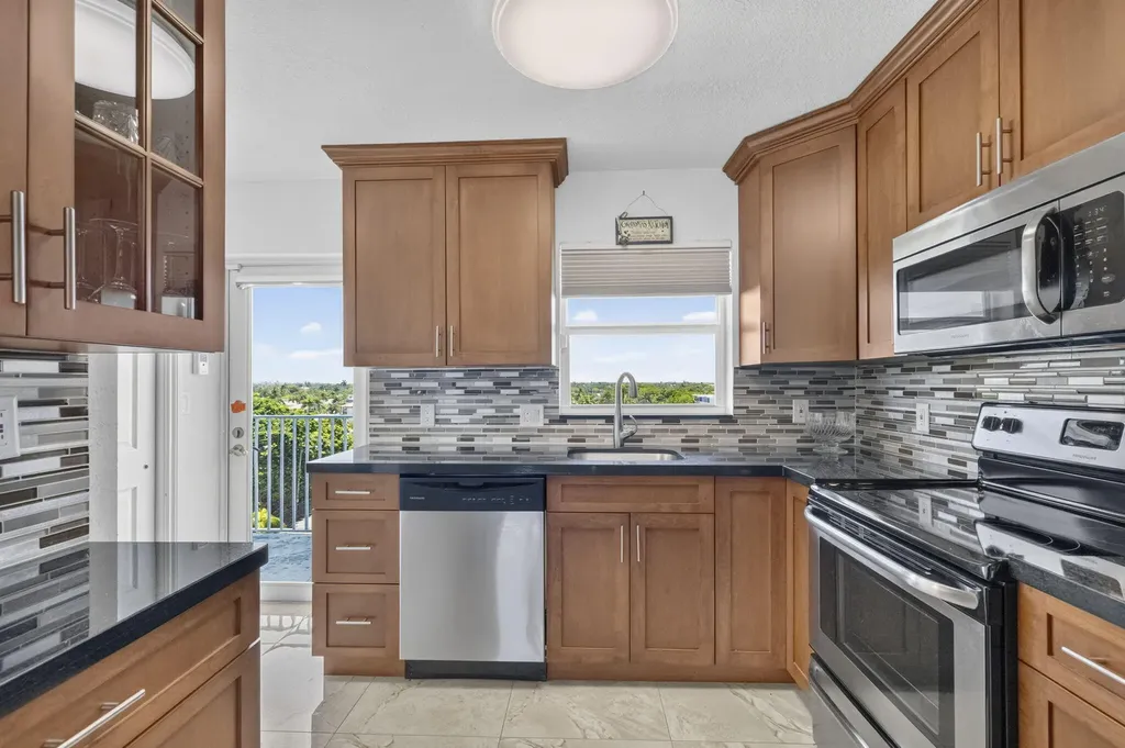 1536 SE 15th Court Deerfield Beach FL 33441