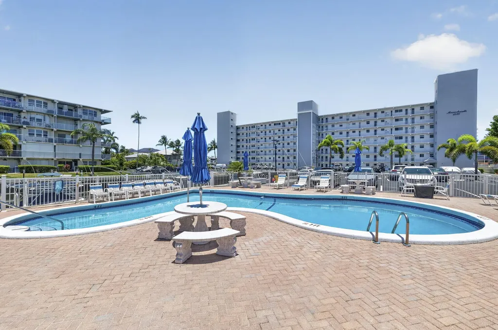 1536 SE 15th Court Deerfield Beach FL 33441