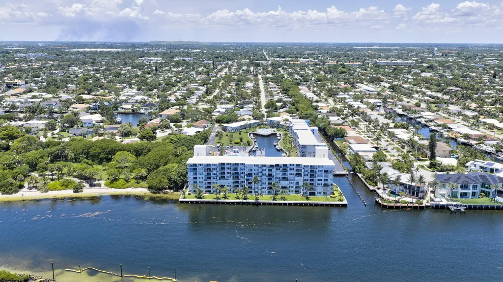 1536 SE 15th Court Deerfield Beach FL 33441