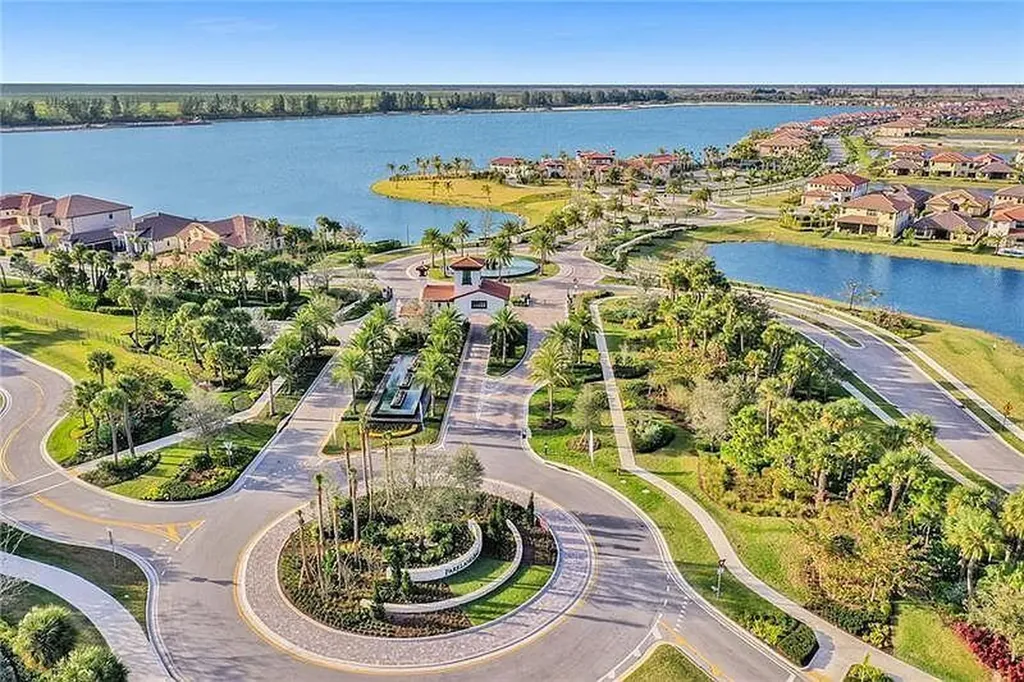 11720 Waterway Circle Parkland FL 33076