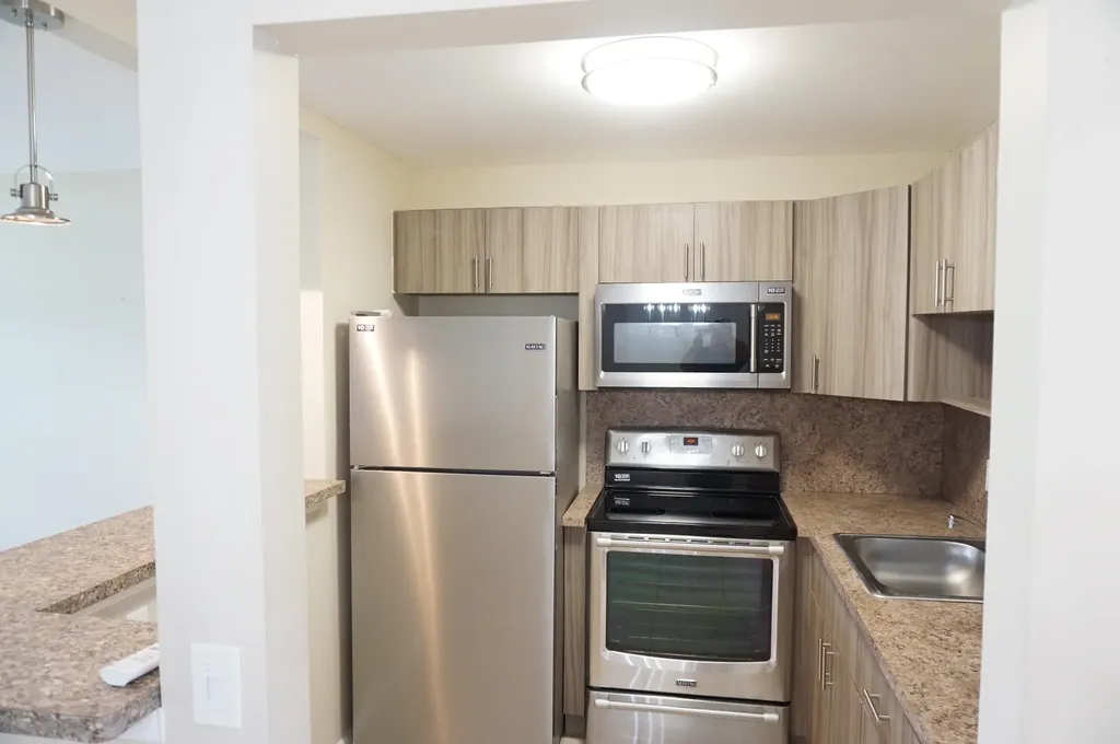 226 Sheffield J West Palm Beach FL 33417