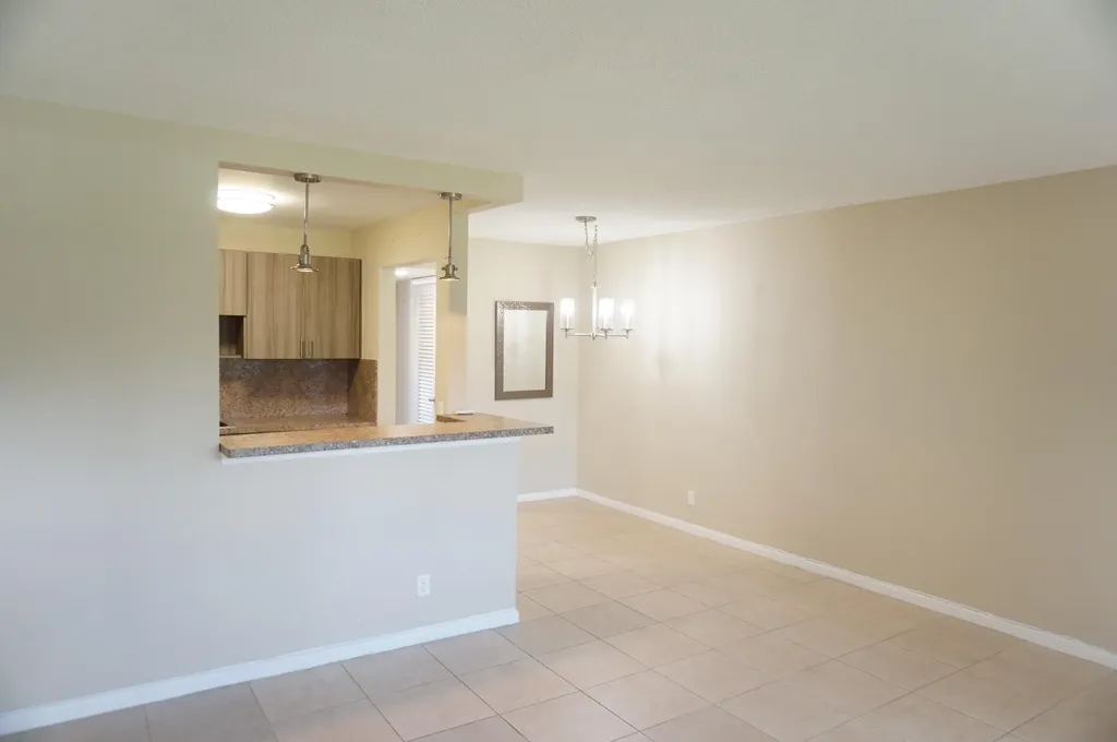 226 Sheffield J West Palm Beach FL 33417