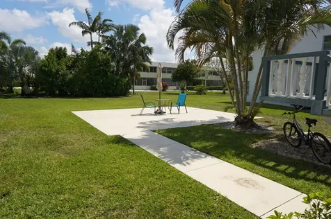 226 Sheffield J West Palm Beach FL 33417
