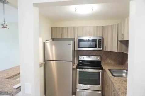 226 Sheffield J West Palm Beach FL 33417