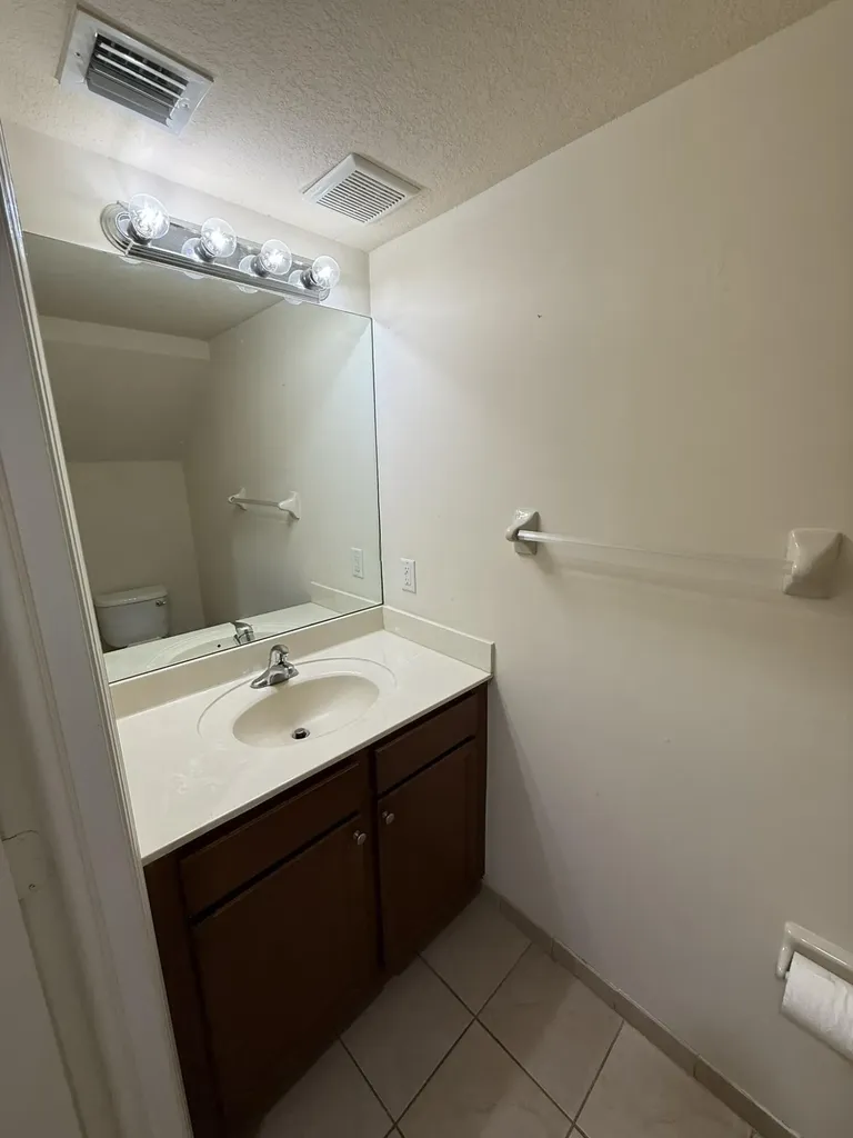 17093 SW 93rd Street Miami FL 33196