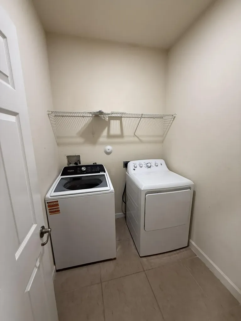 17093 SW 93rd Street Miami FL 33196